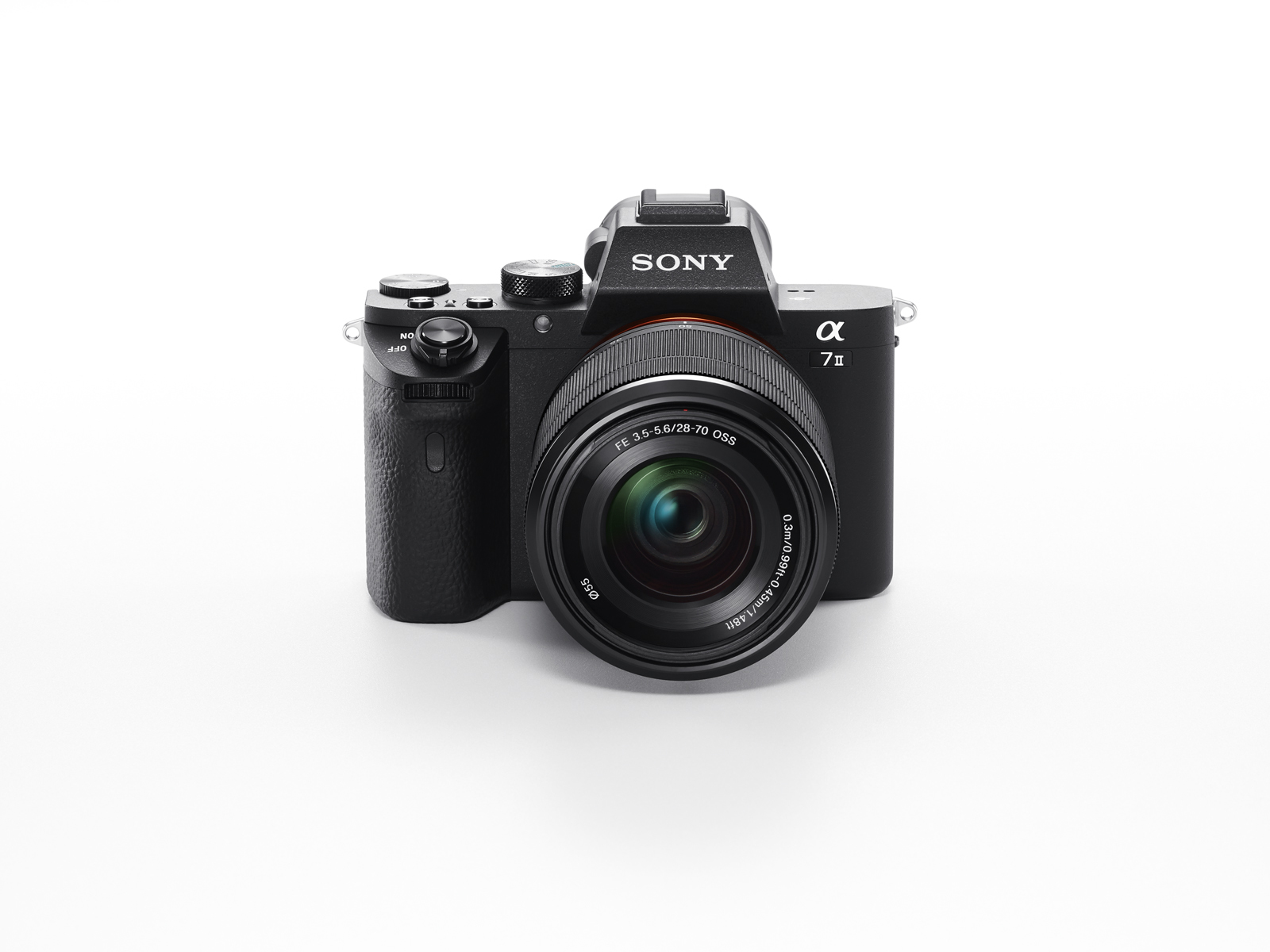 Fotocamera digitale Sony α Alpha 7 II, fotocamera mirrorless con obiettivo 28-70mm, attacco E, sensore full-frame, 24.3 MP [ILCE7M2KB.CEC]
