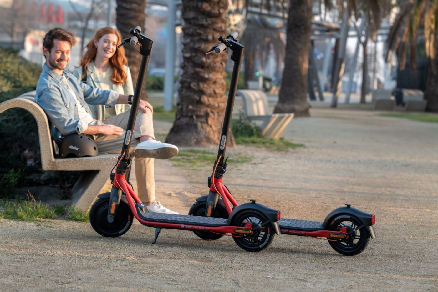 Ninebot by Segway D28E 25 km/h Nero, Rosso [AA.00.0012.08]